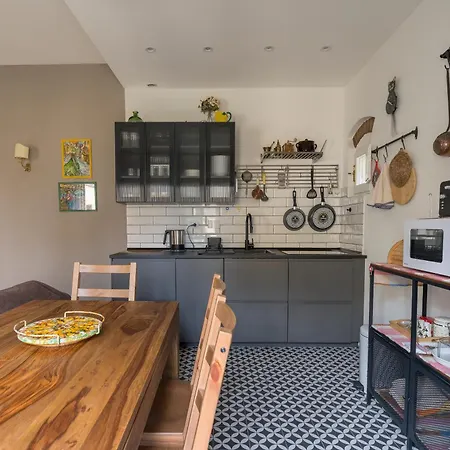 Apartman Laura 68 *